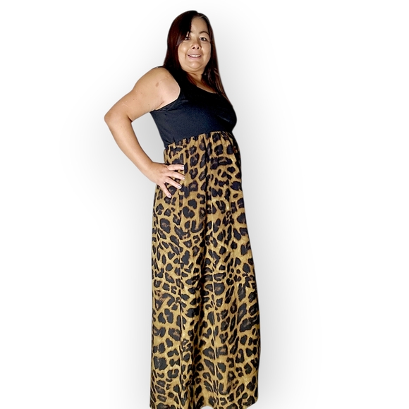 Elegant Animal Print Maxi Dress - Picture 5 of 10